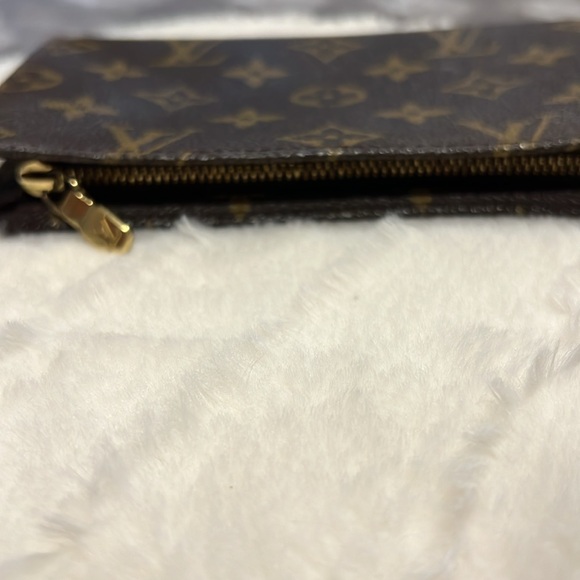 Louis Vuitton Pochette Cosmétique - Cosmetic Pouch - Picture 3 of 5
